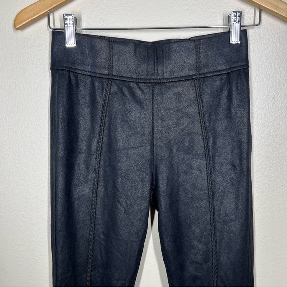 7 for all Mankind Black Faux Leather Pull On Leggings Pants Ankle Zipper - Picture 2 of 9